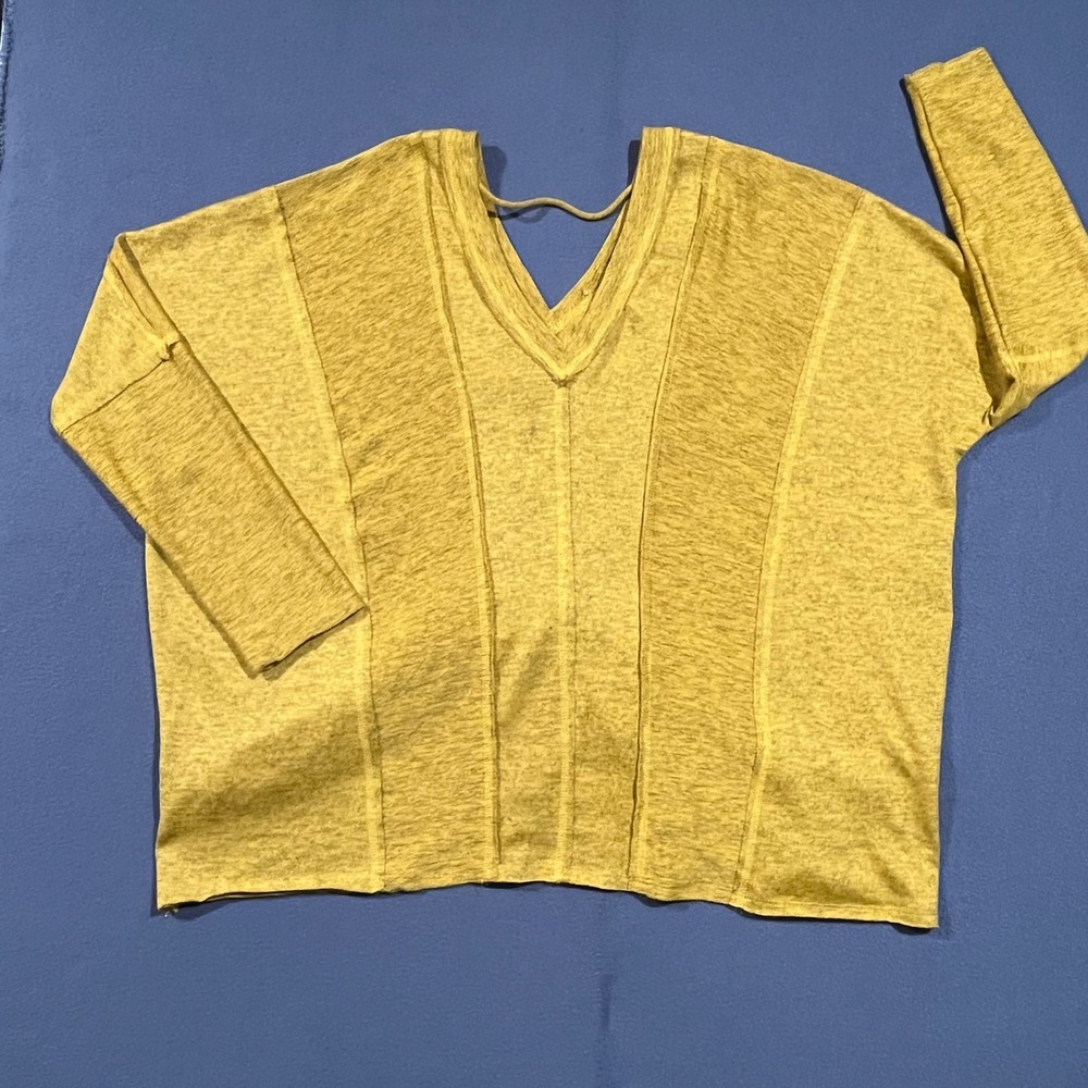 Umgee Mustard Yellow Heathered V-Neck Ruched Back Long Sleeve Top Large R0542